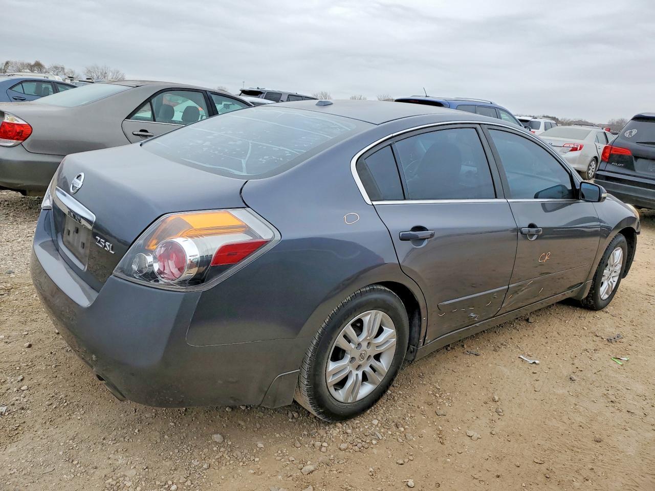 2010 NISSAN ALTIMA