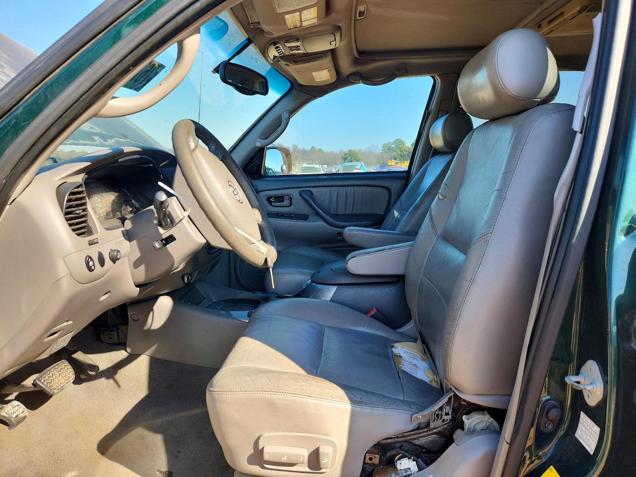 2003 TOYOTA Sequoia