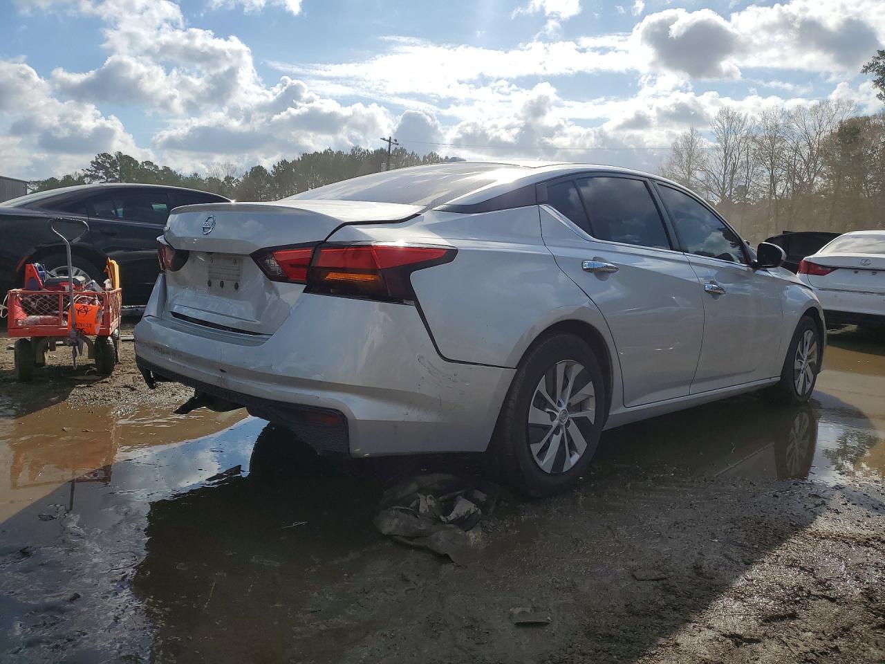 2019 NISSAN ALTIMA
