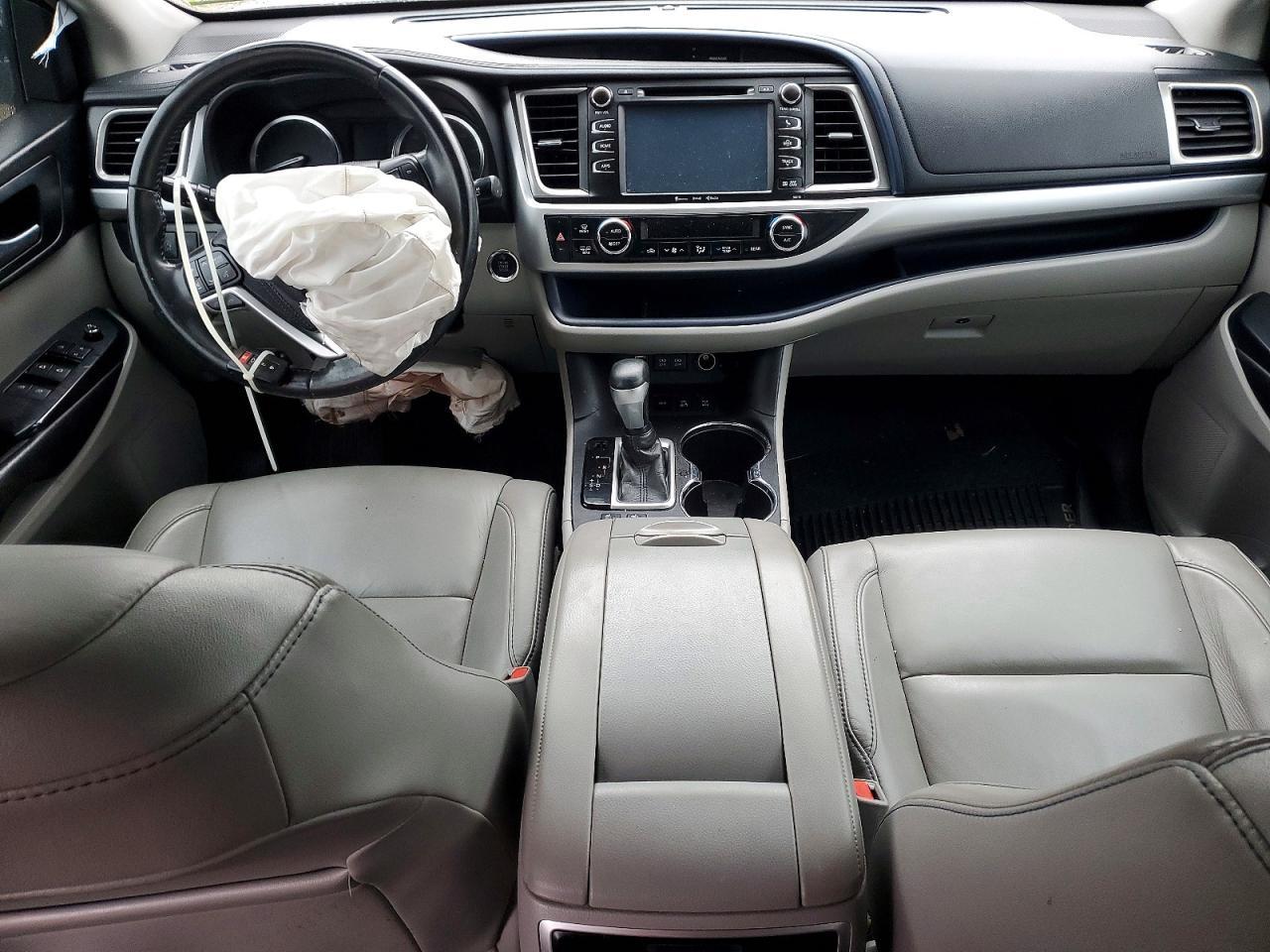 2018 TOYOTA HIGHLANDER