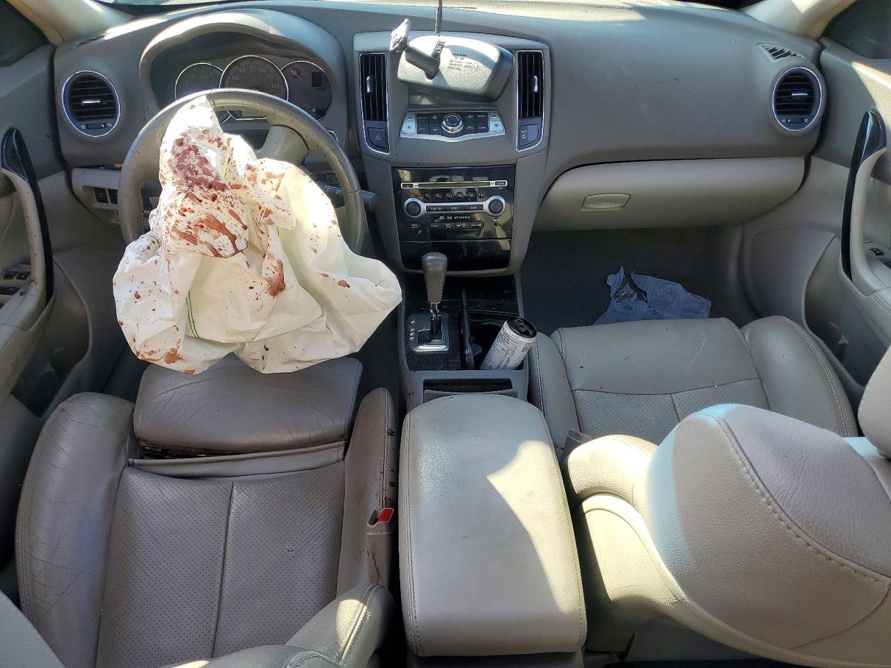 2009 NISSAN Maxima