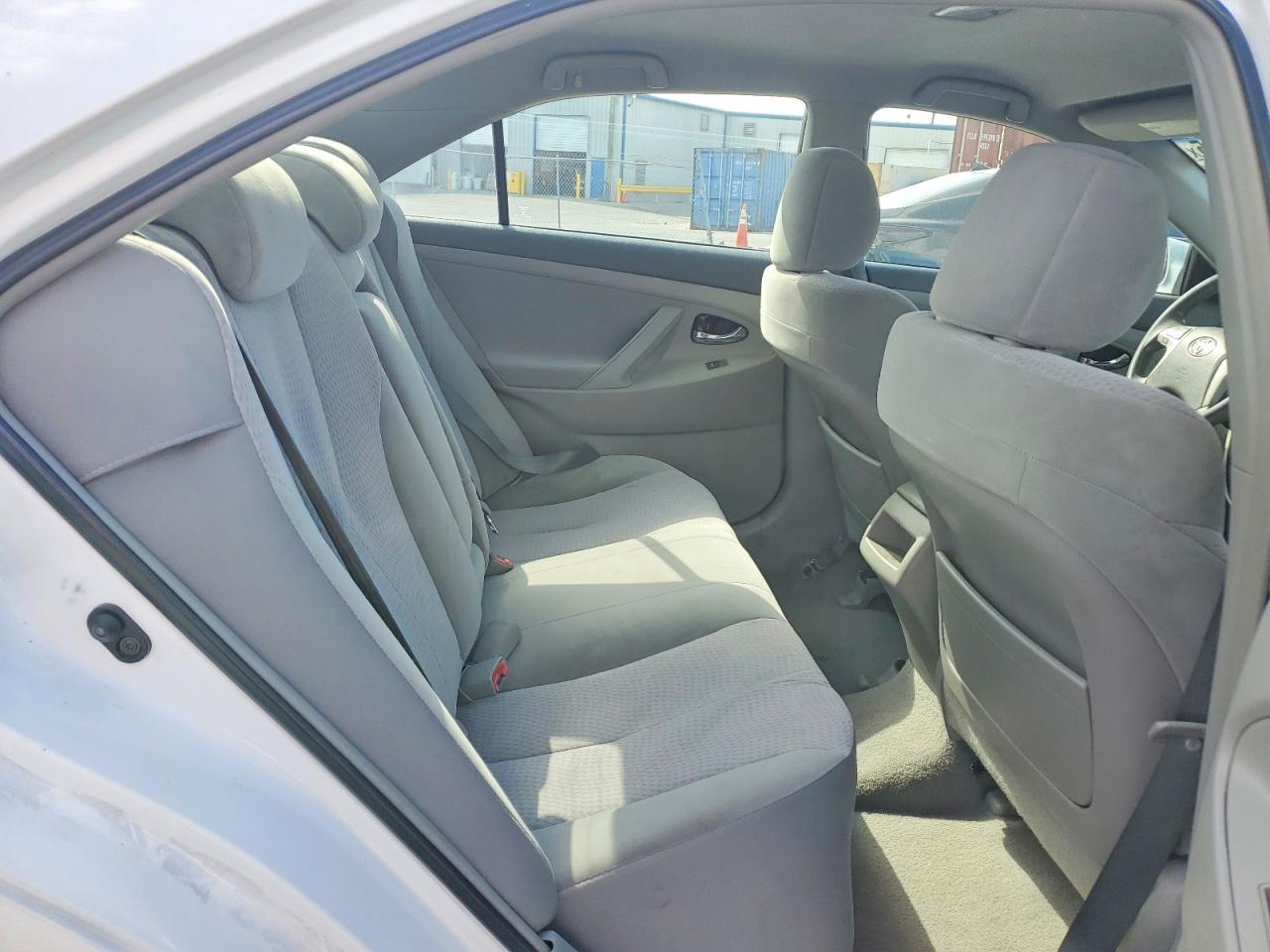 2011 TOYOTA CAMRY