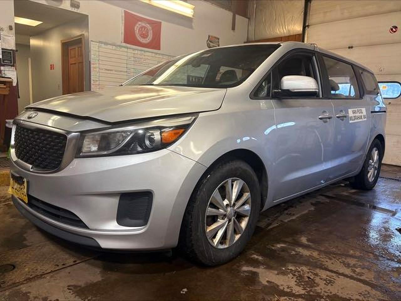 2016 KIA SEDONA