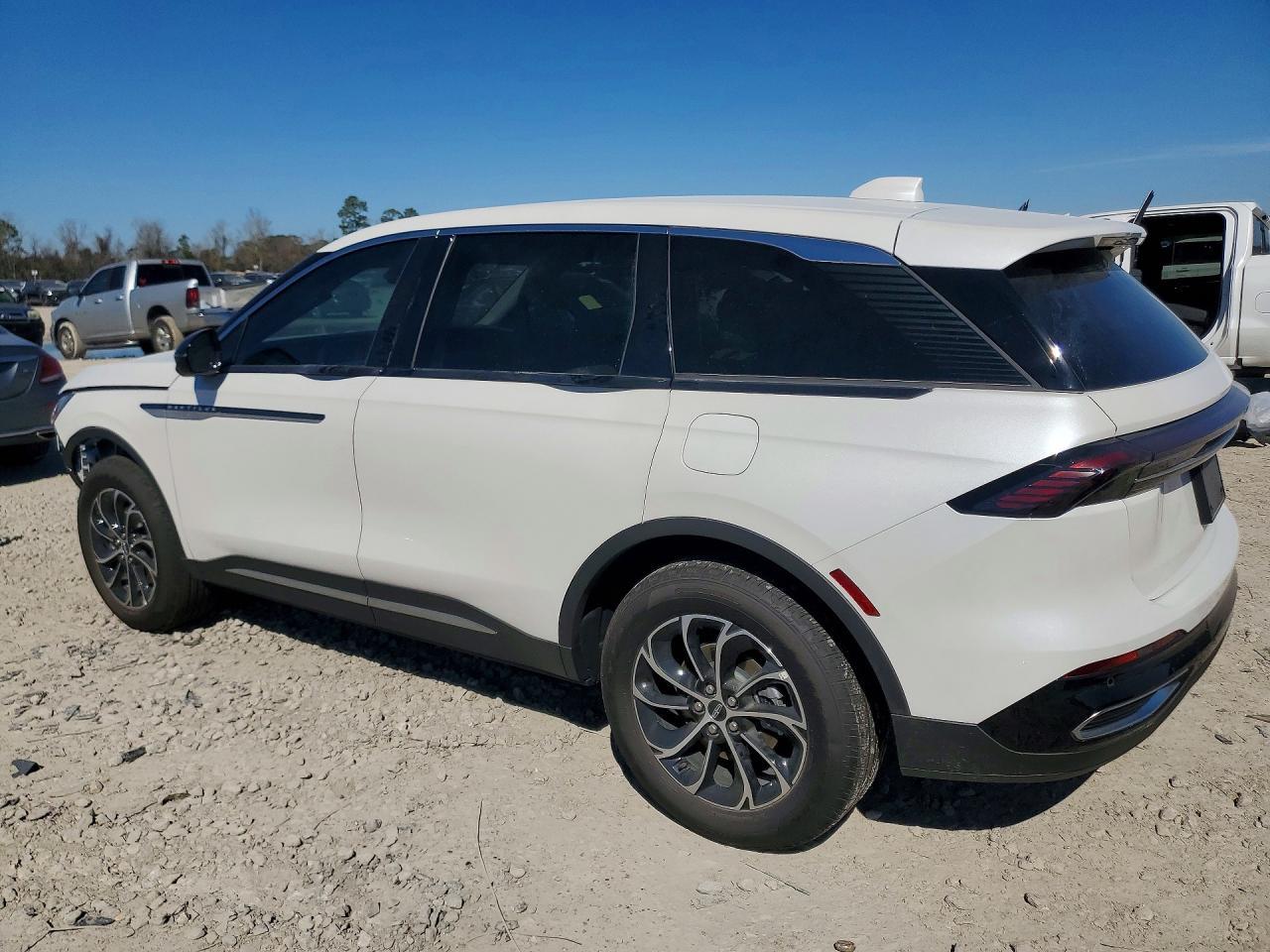2025 LINCOLN Nautilus
