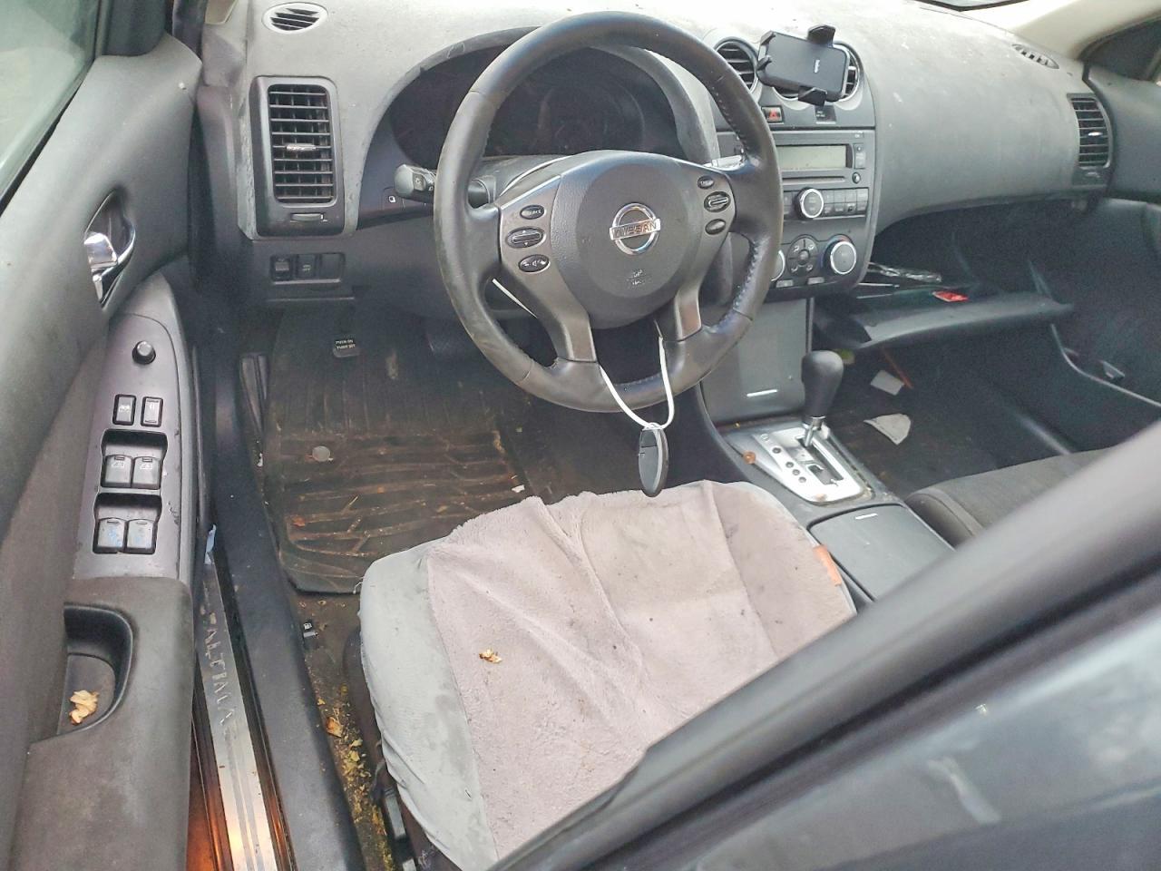 2010 NISSAN ALTIMA