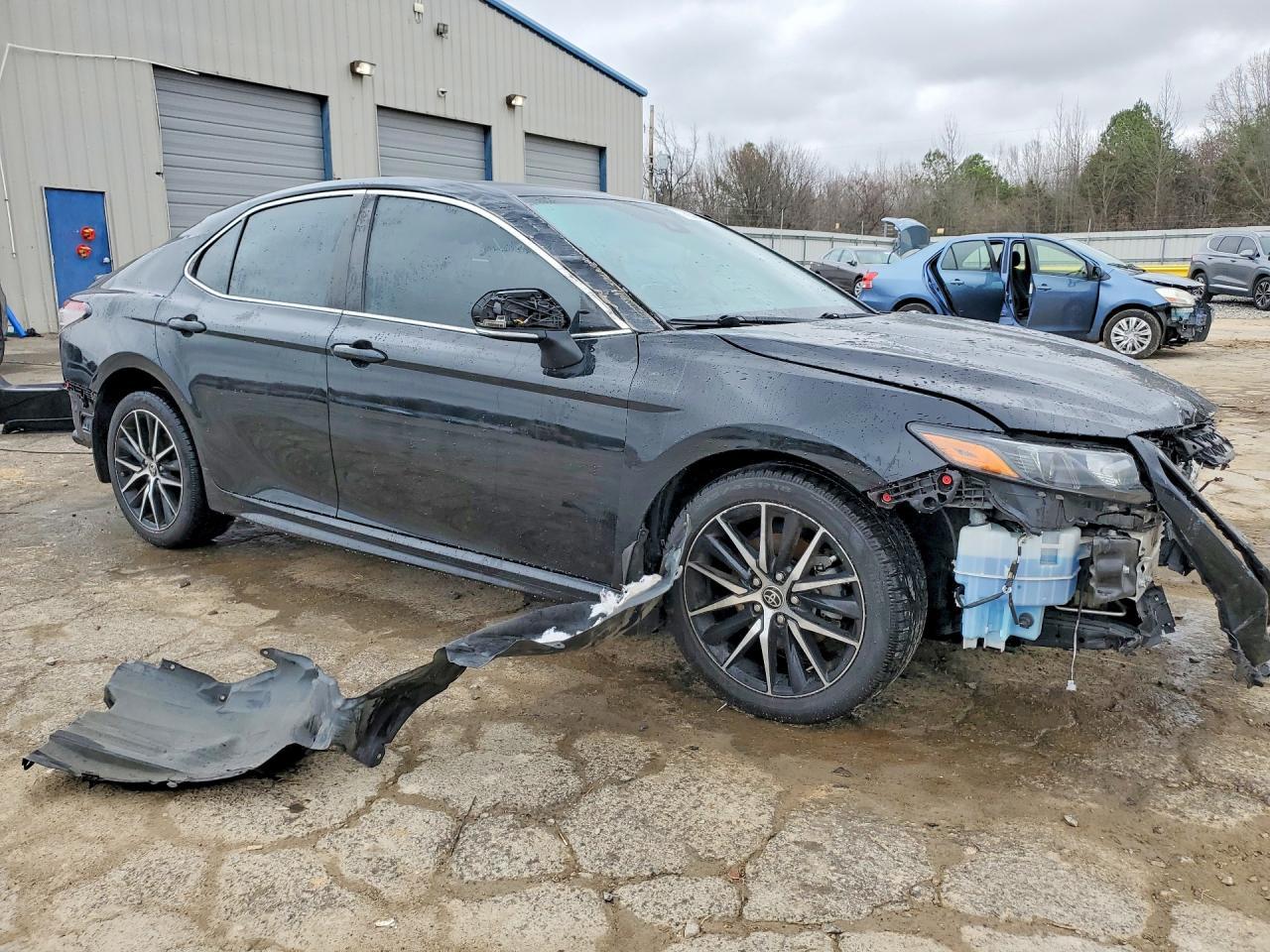 2022 TOYOTA CAMRY