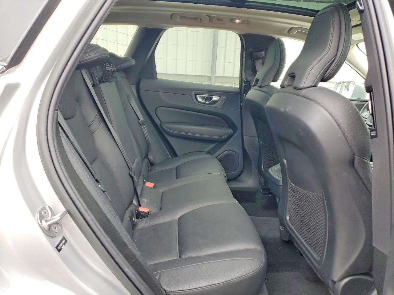 2023 VOLVO XC60