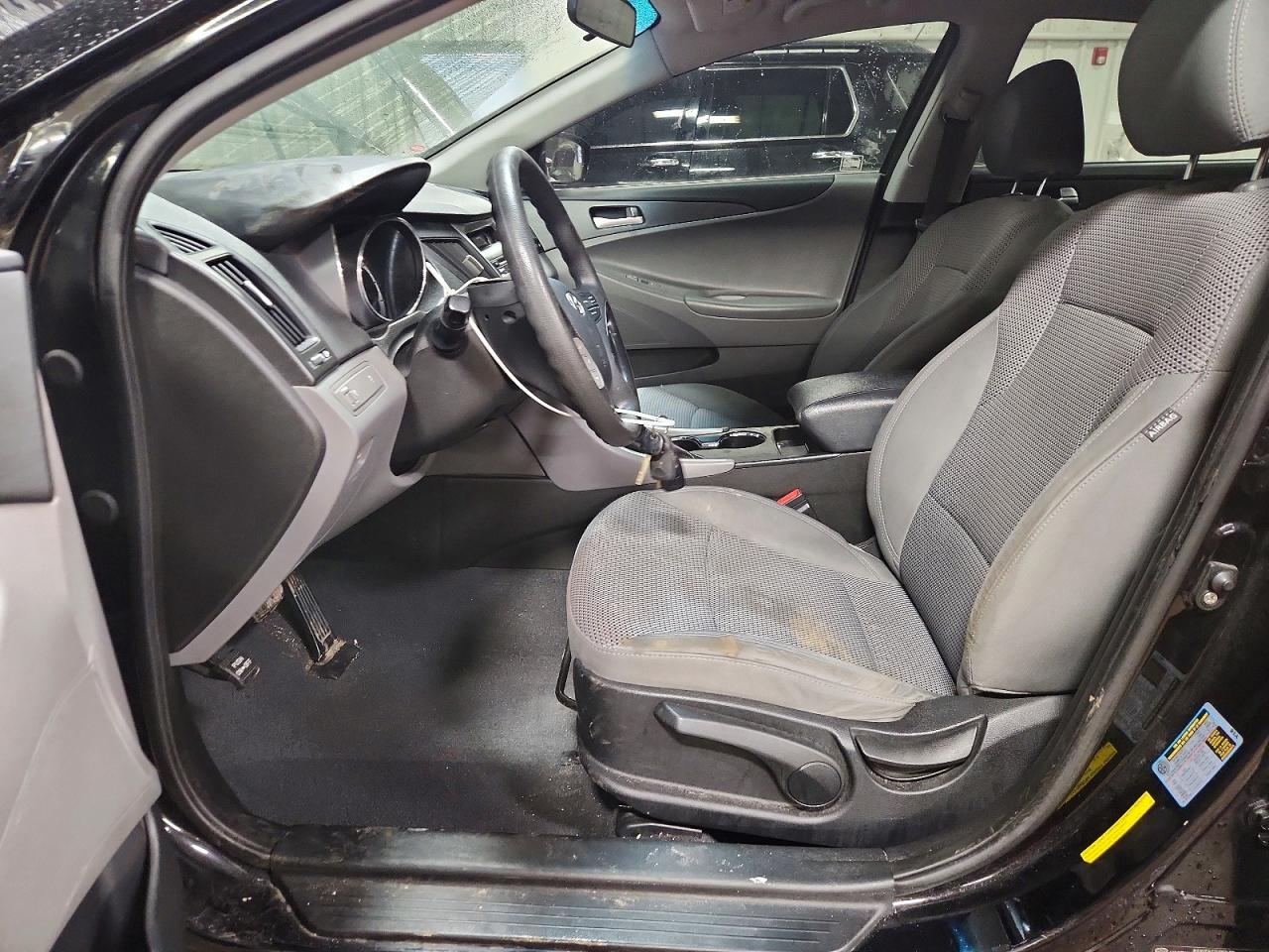 2011 HYUNDAI SONATA