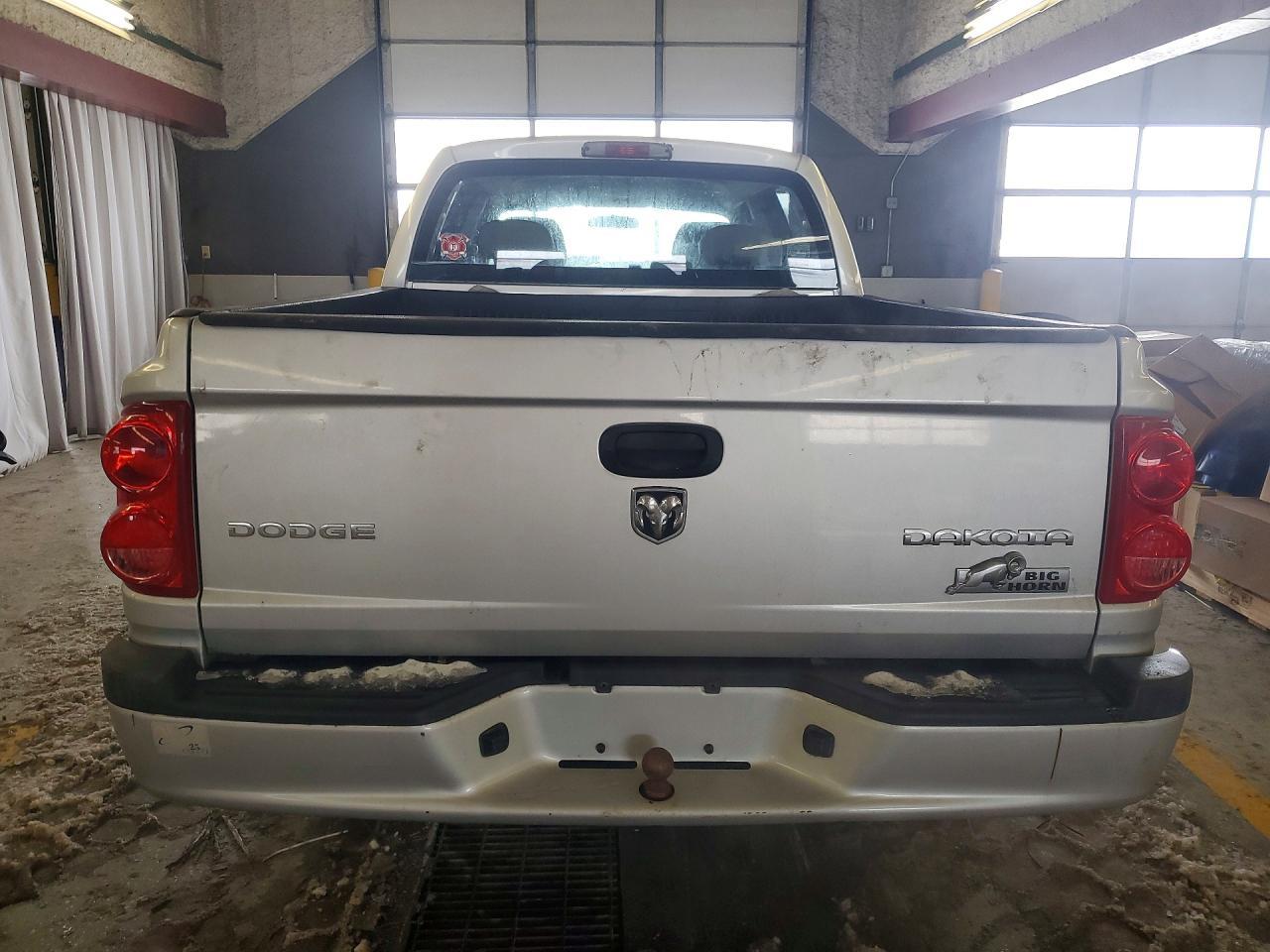 2011 DODGE Dakota