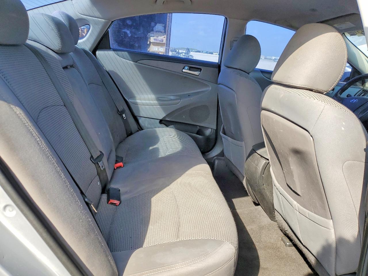2011 HYUNDAI SONATA