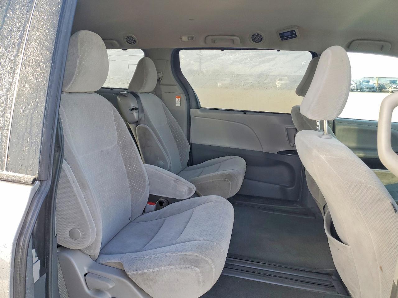 2018 TOYOTA SIENNA