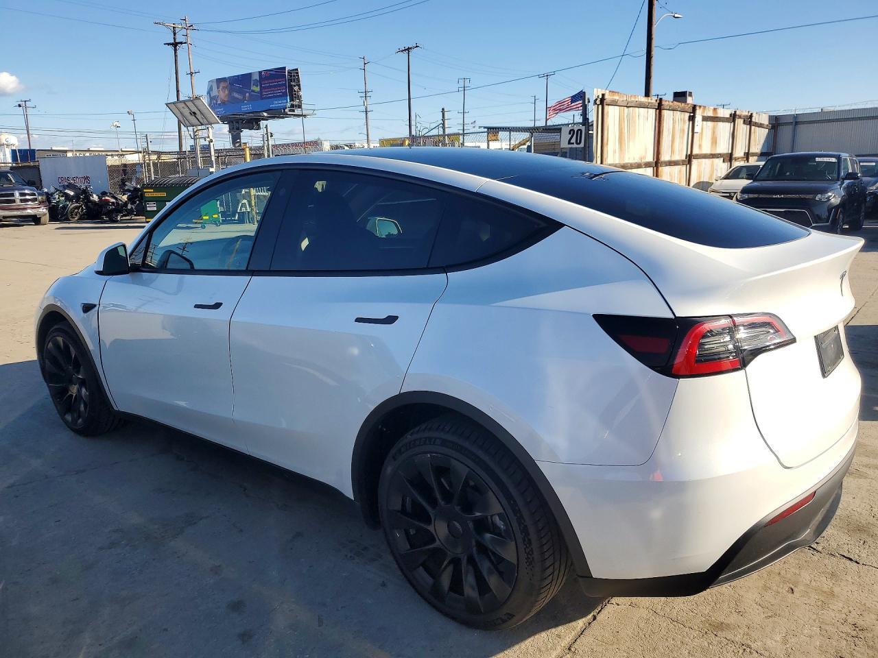 2023 TESLA MODEL Y
