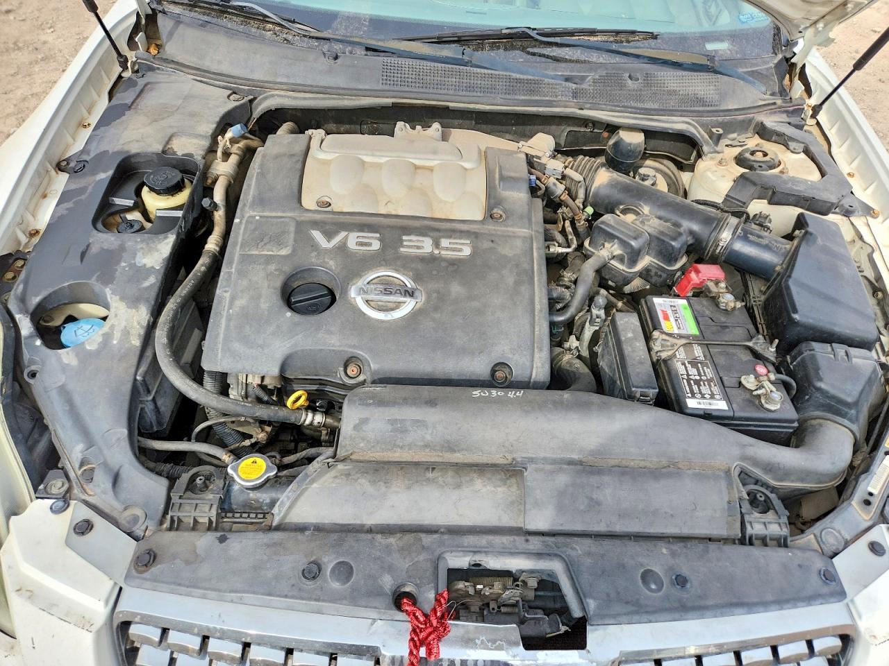 2004 NISSAN Maxima