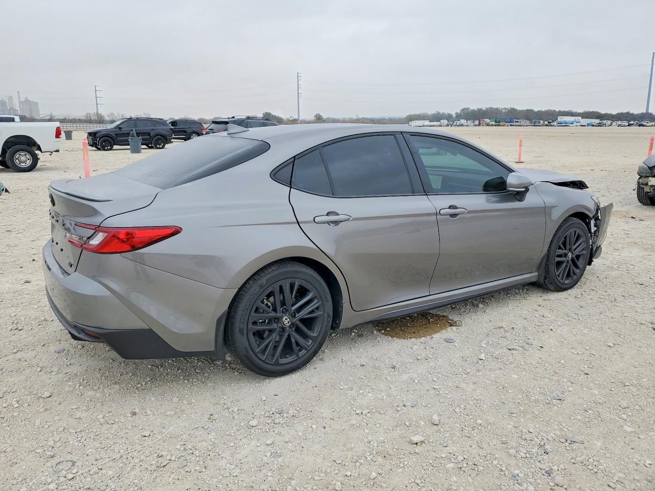 2026 TOYOTA CAMRY