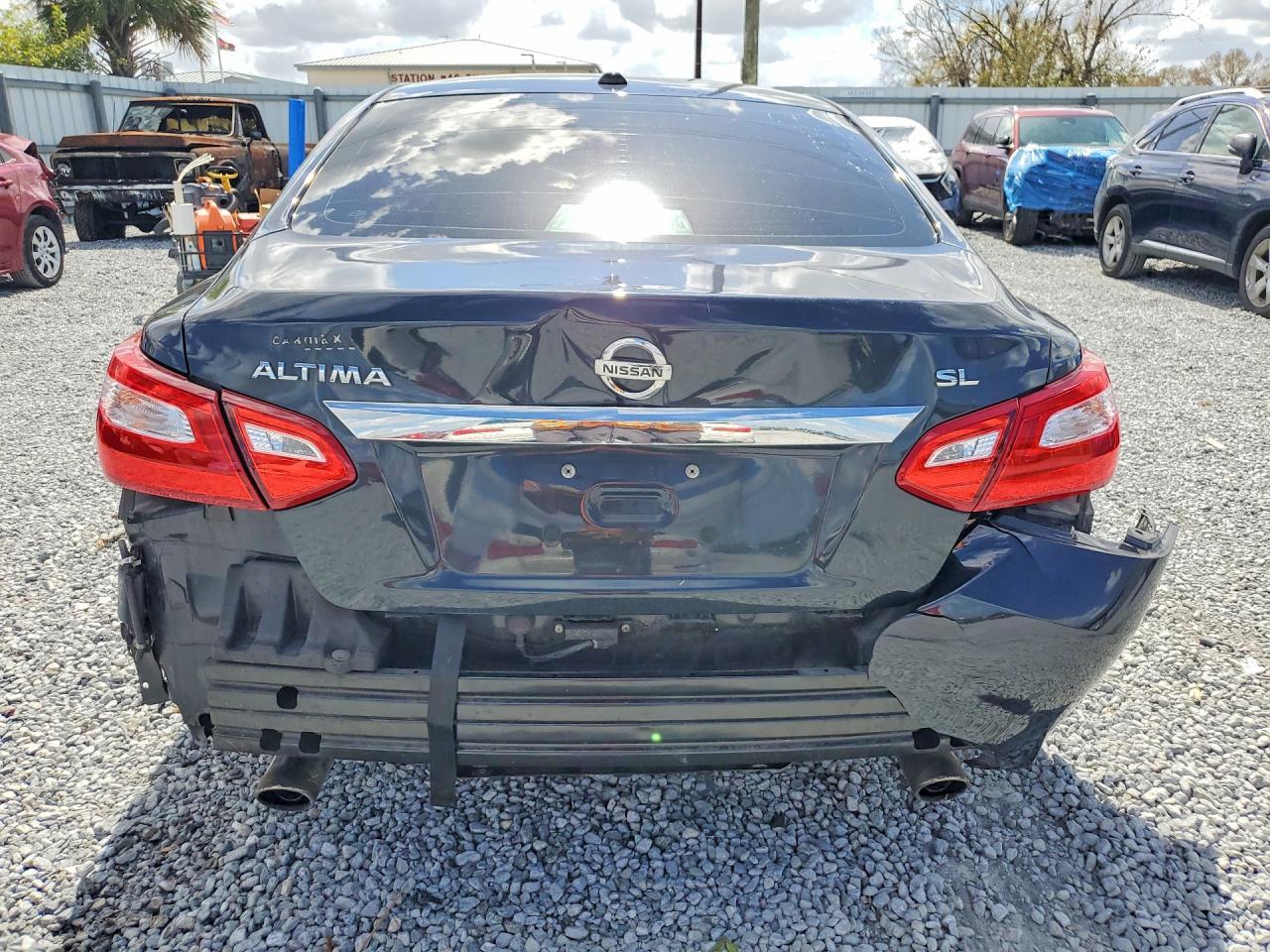 2017 NISSAN ALTIMA