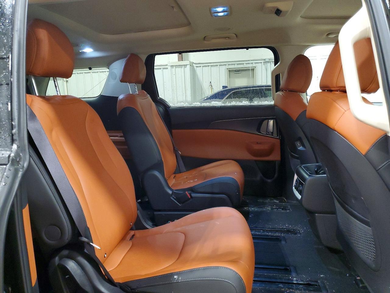 2025 KIA Carnival
