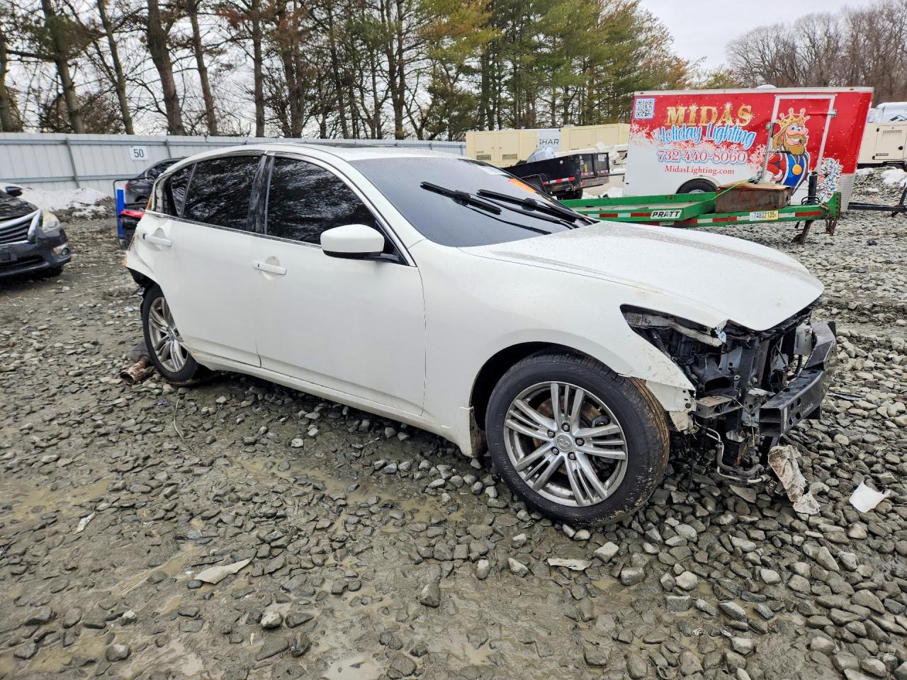 2011 INFINITI G37