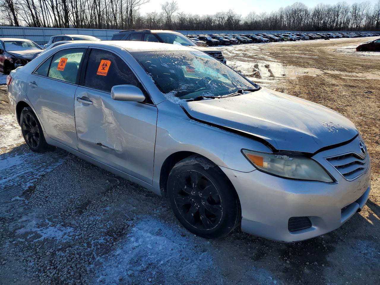 2011 TOYOTA CAMRY
