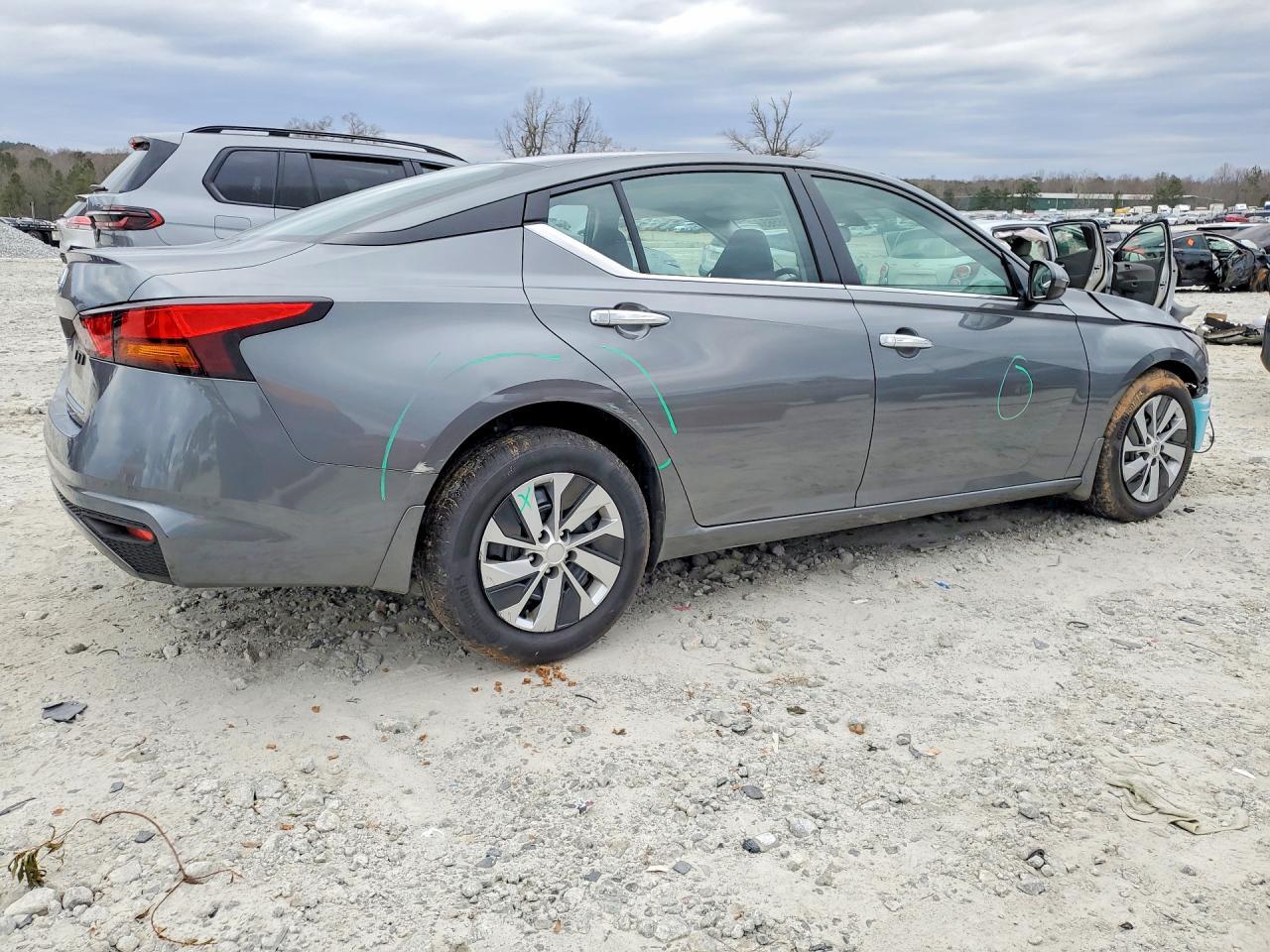 2022 NISSAN ALTIMA