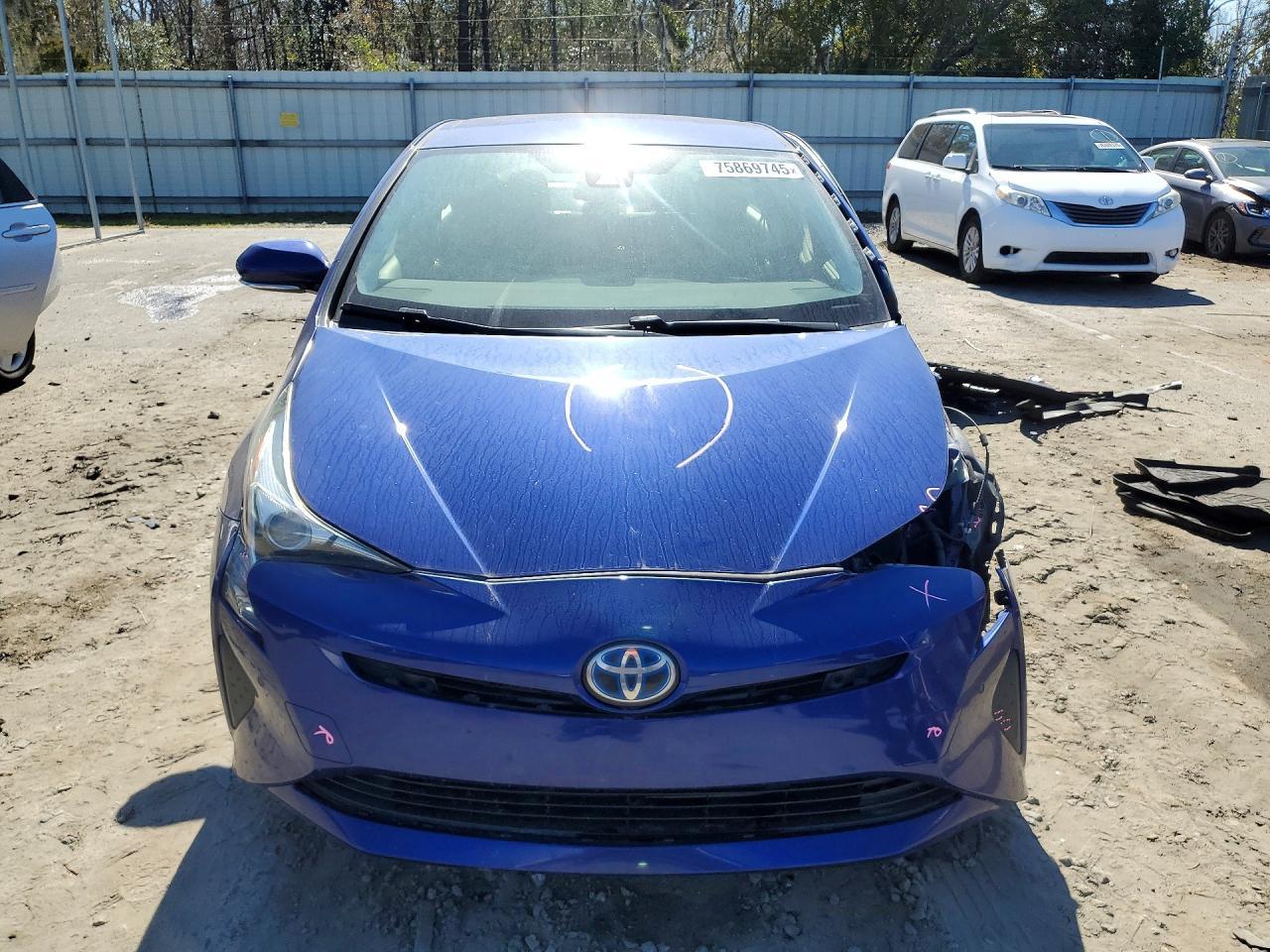 2017 TOYOTA PRIUS