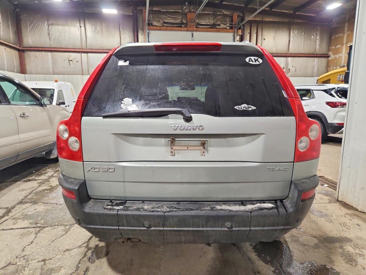 2004 VOLVO XC90