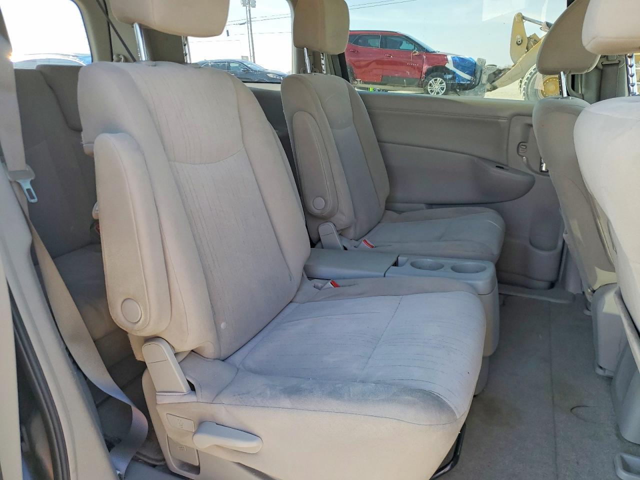 2017 NISSAN Quest