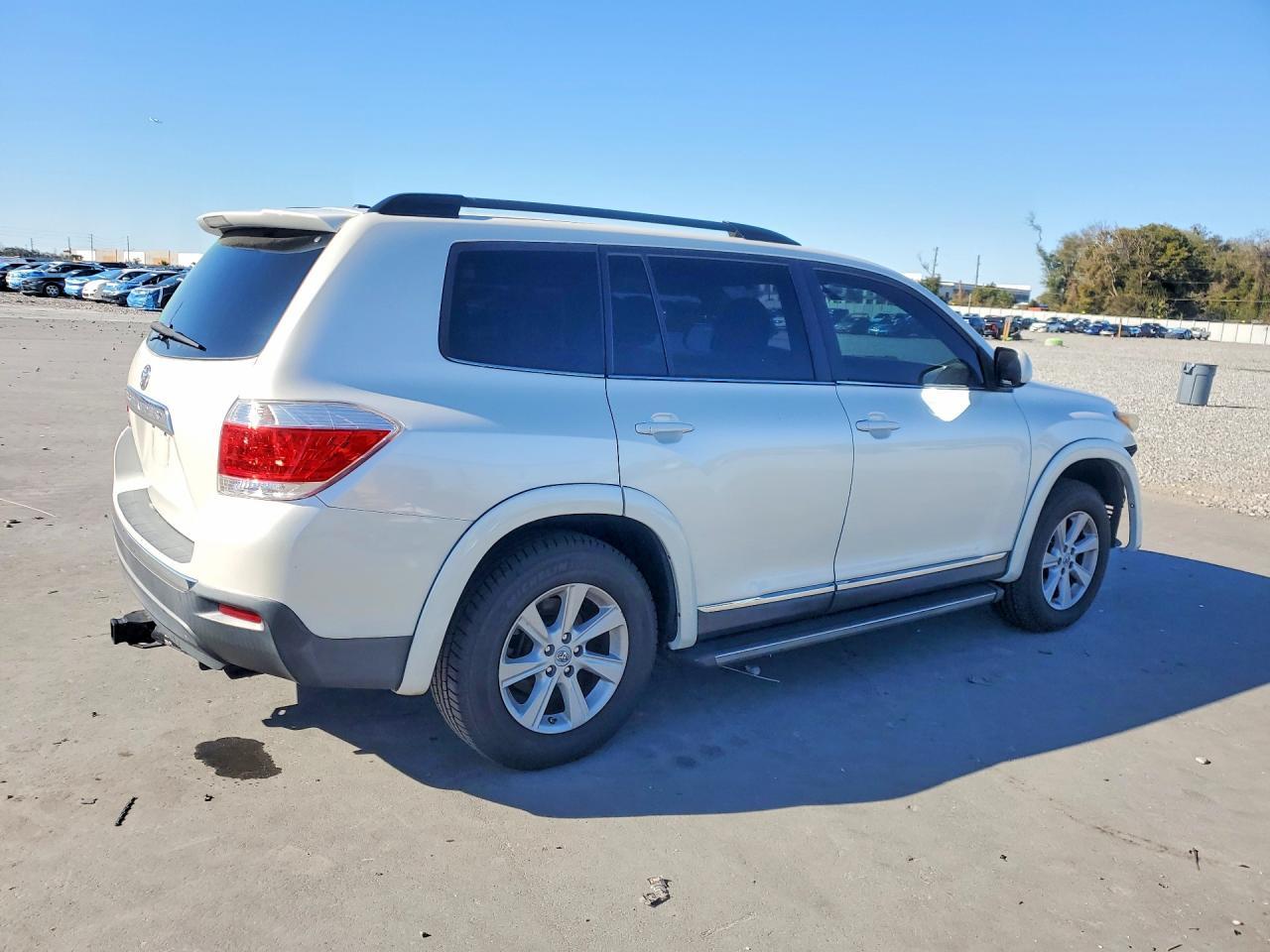 2012 TOYOTA HIGHLANDER