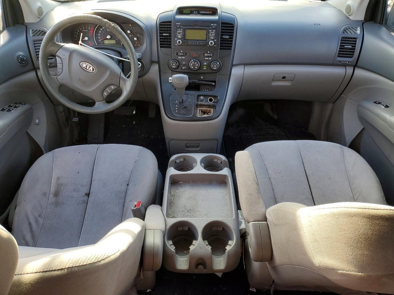 2010 KIA SEDONA