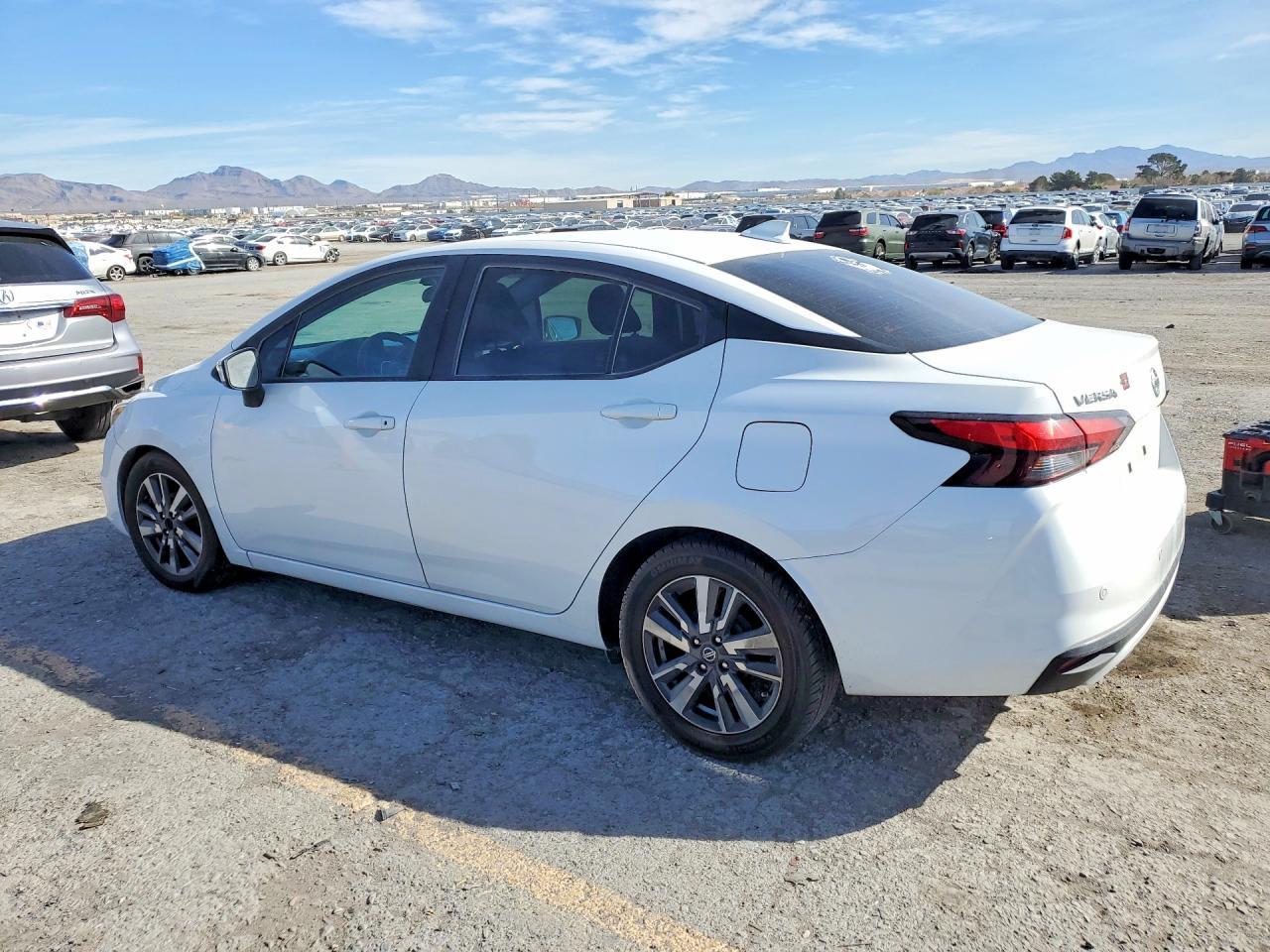 2020 NISSAN VERSA