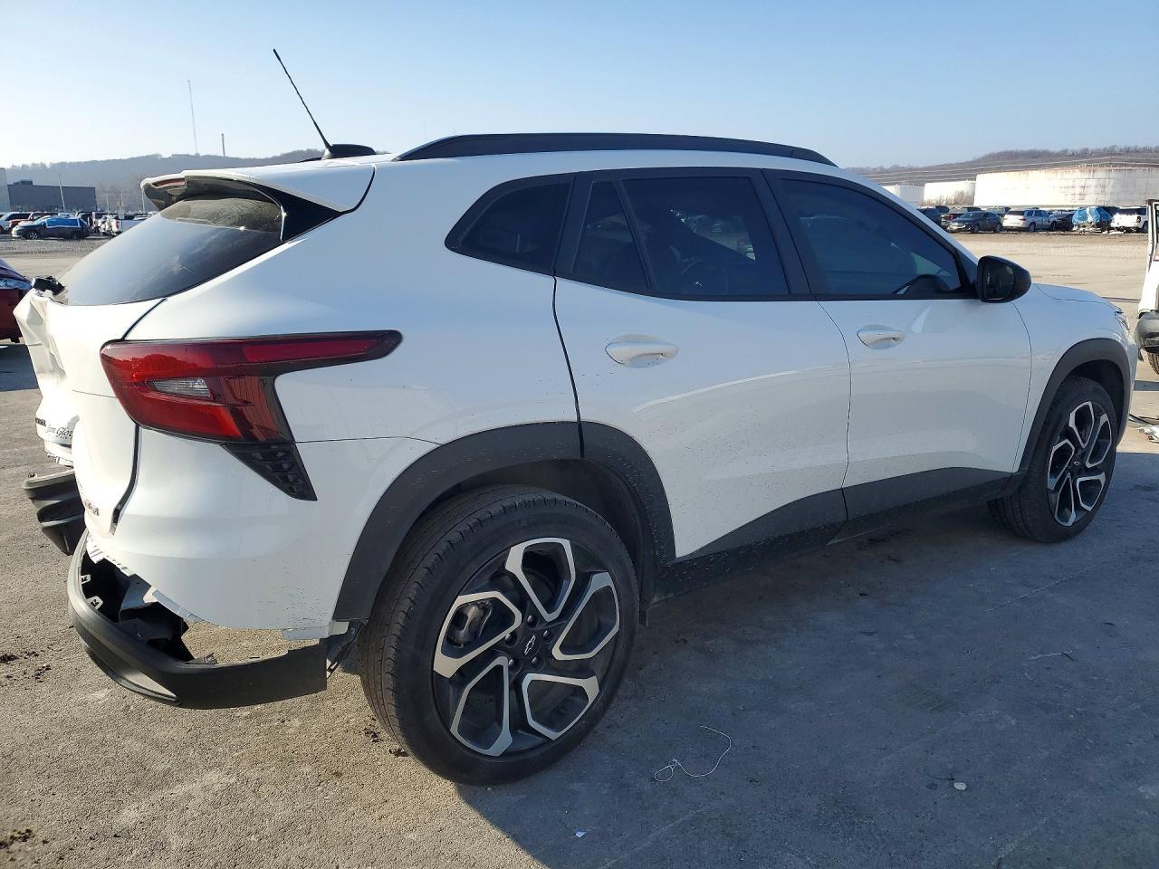 2025 CHEVROLET TRAX