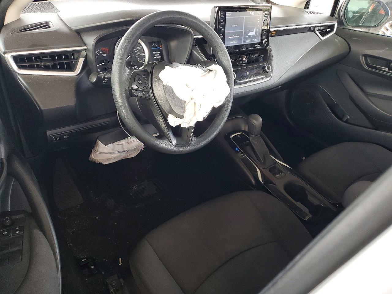 2022 TOYOTA COROLLA