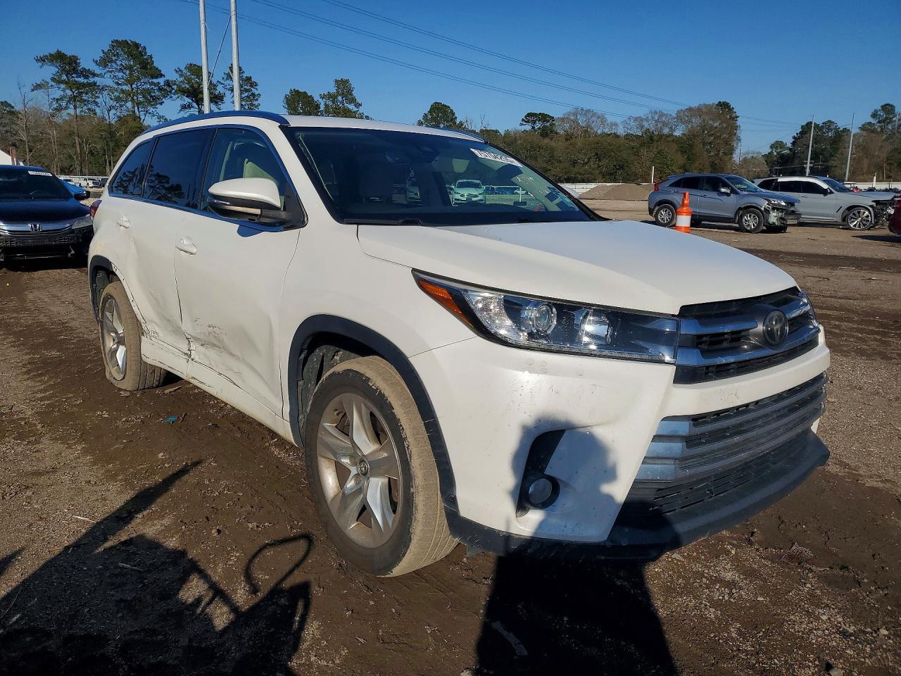 2017 TOYOTA HIGHLANDER