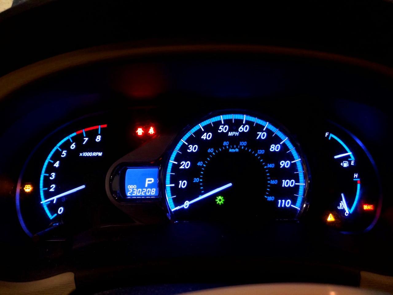 2012 TOYOTA SIENNA