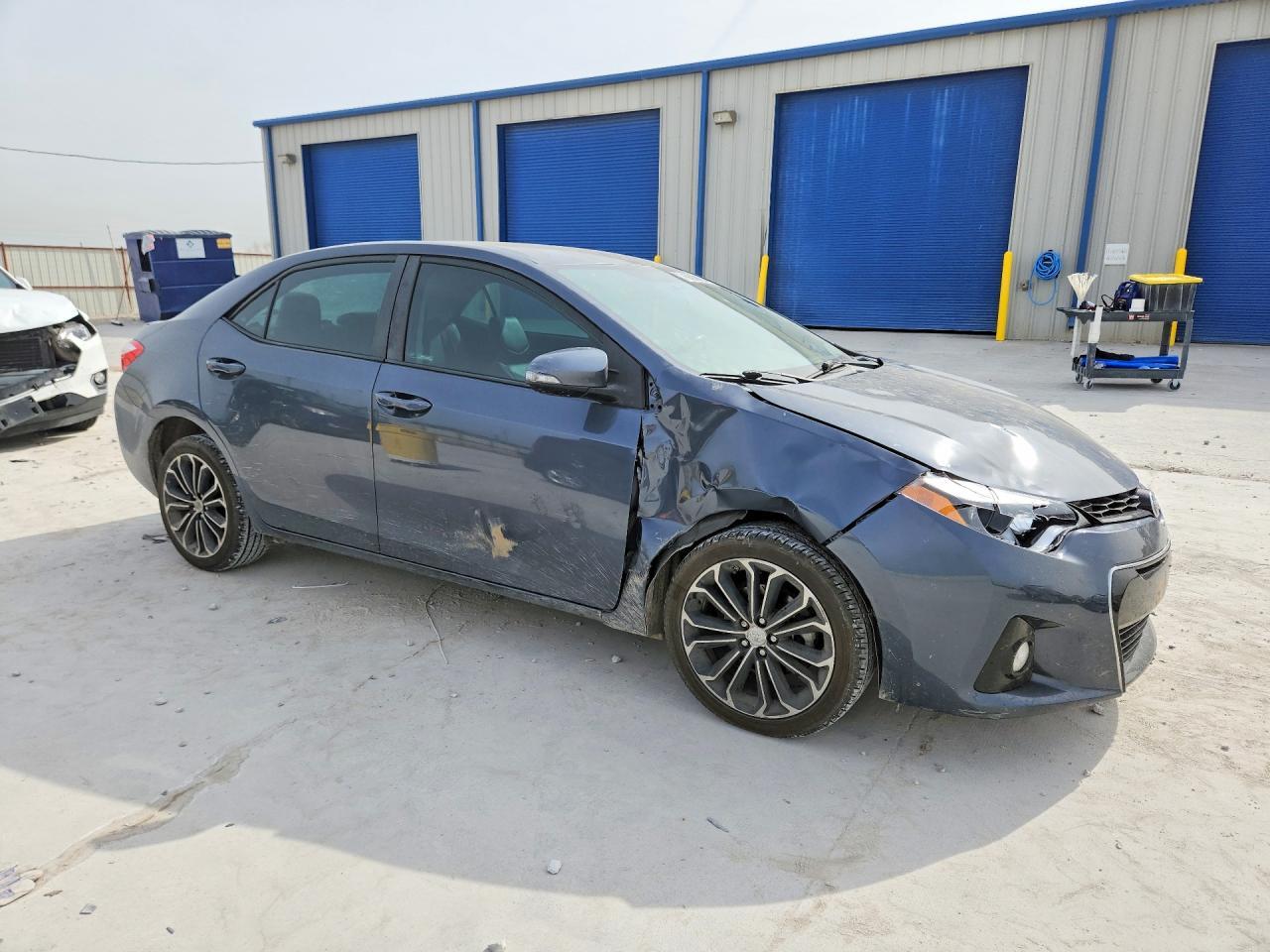 2016 TOYOTA COROLLA