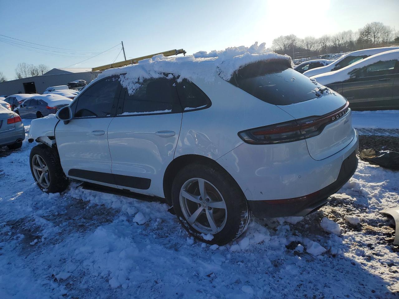 2020 PORSCHE Macan