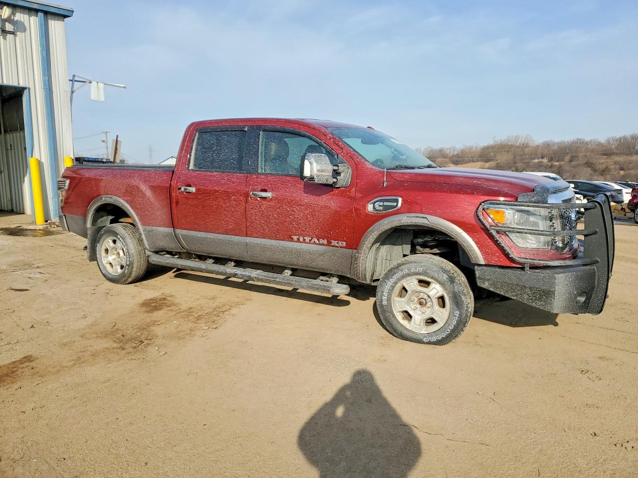 2016 NISSAN Titan