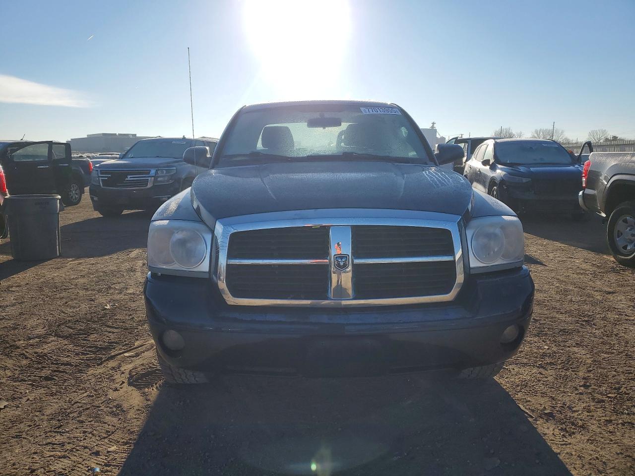 2006 DODGE Dakota