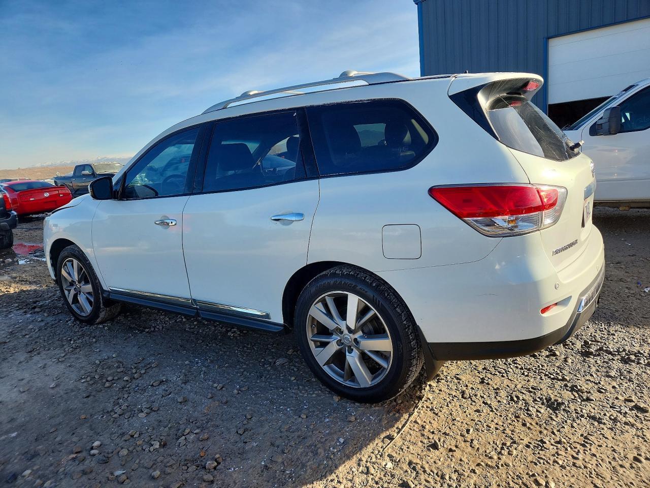 2013 NISSAN PATHFINDER