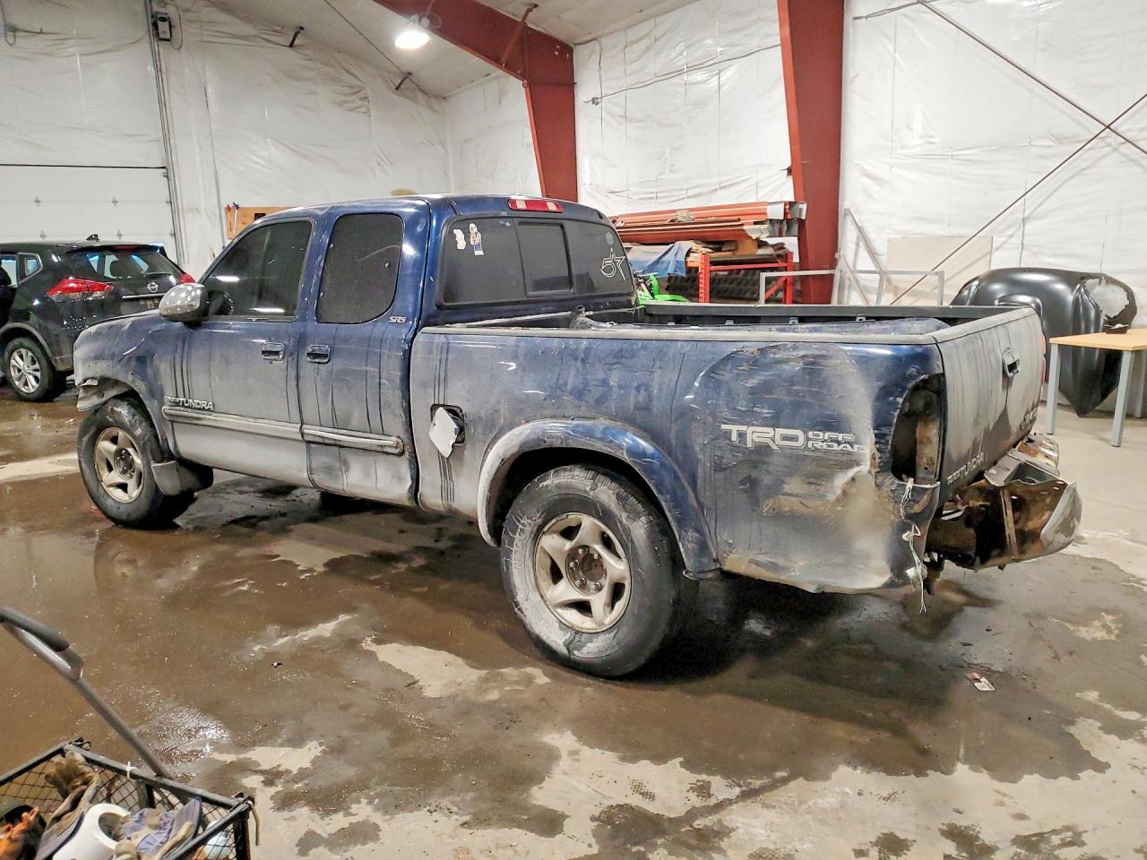 2004 TOYOTA TUNDRA