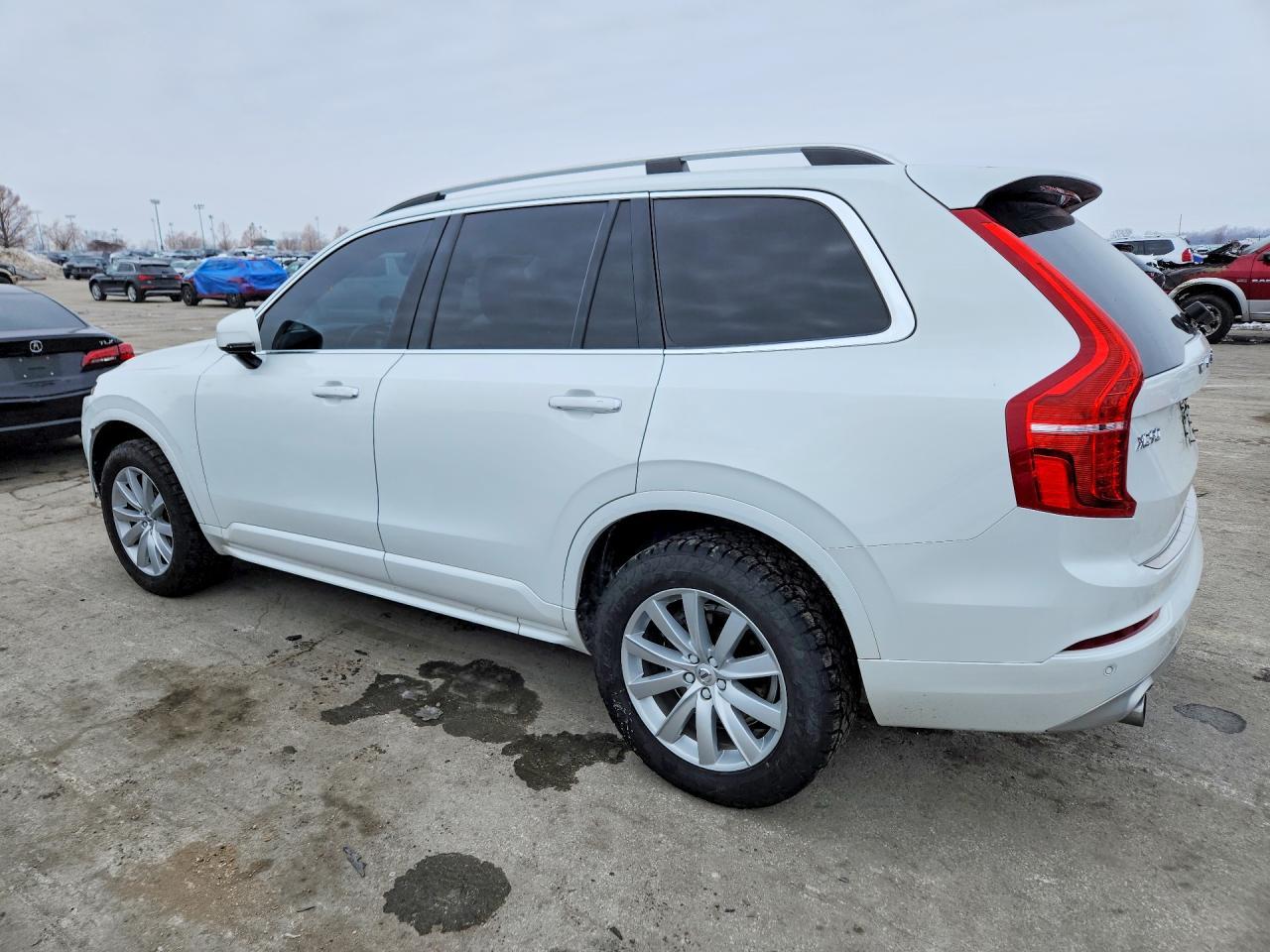 2019 VOLVO XC90