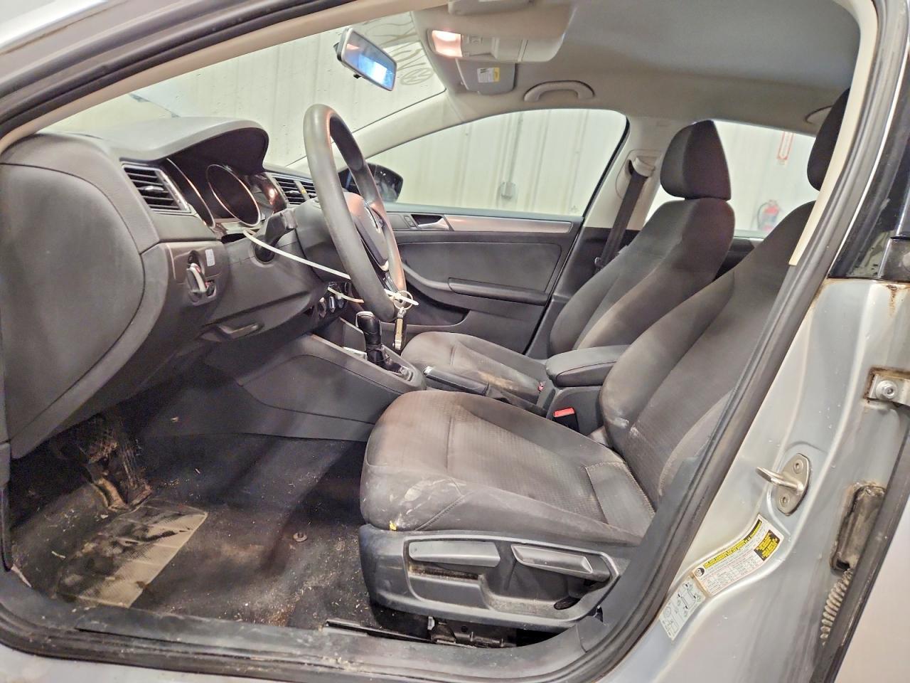 2015 VOLKSWAGEN JETTA