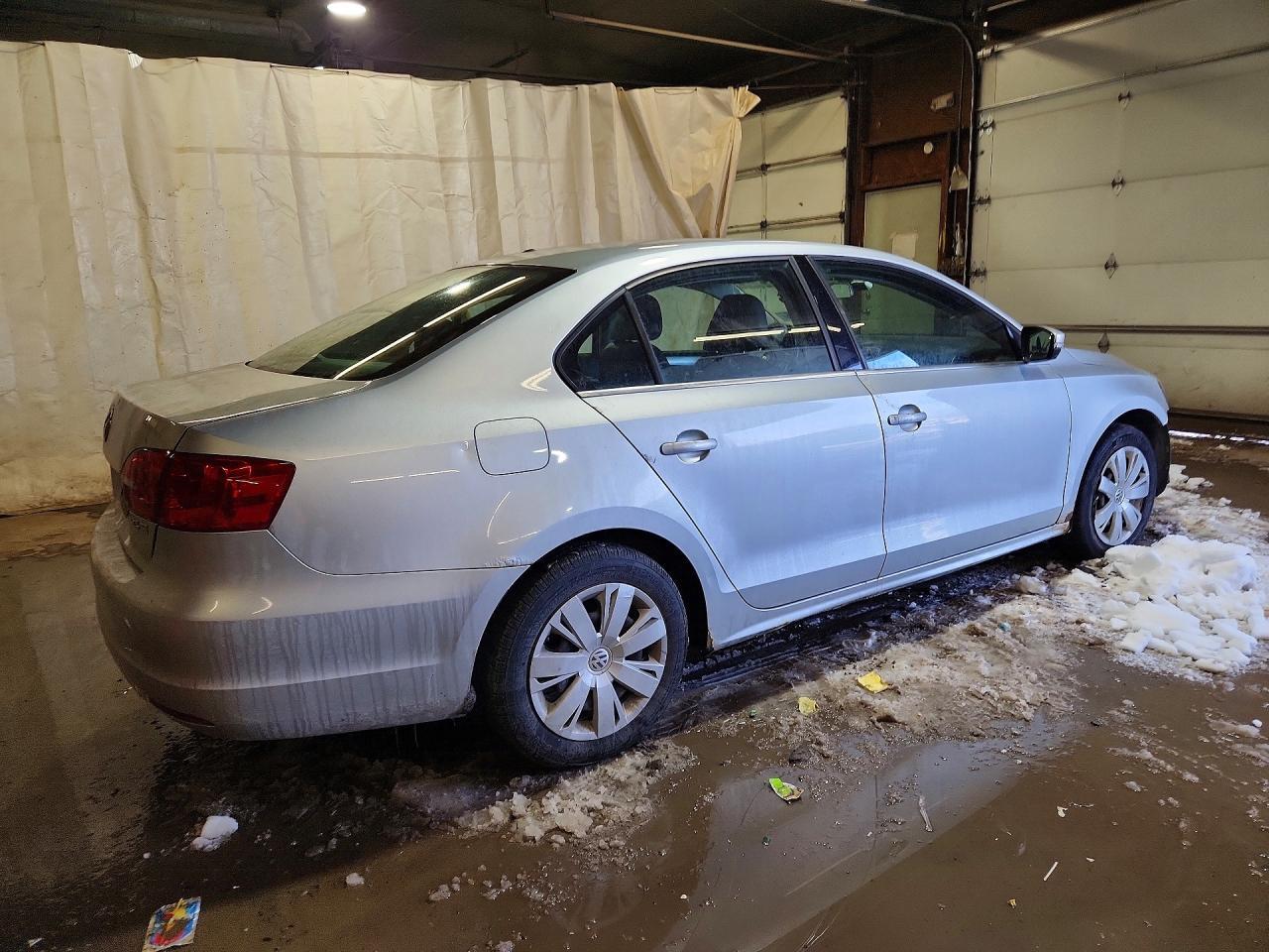 2013 VOLKSWAGEN JETTA