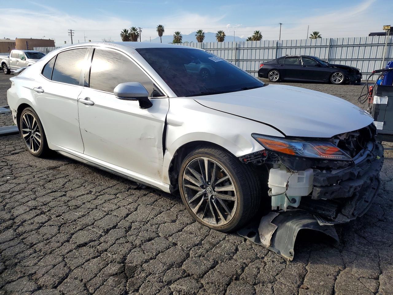 2019 TOYOTA CAMRY
