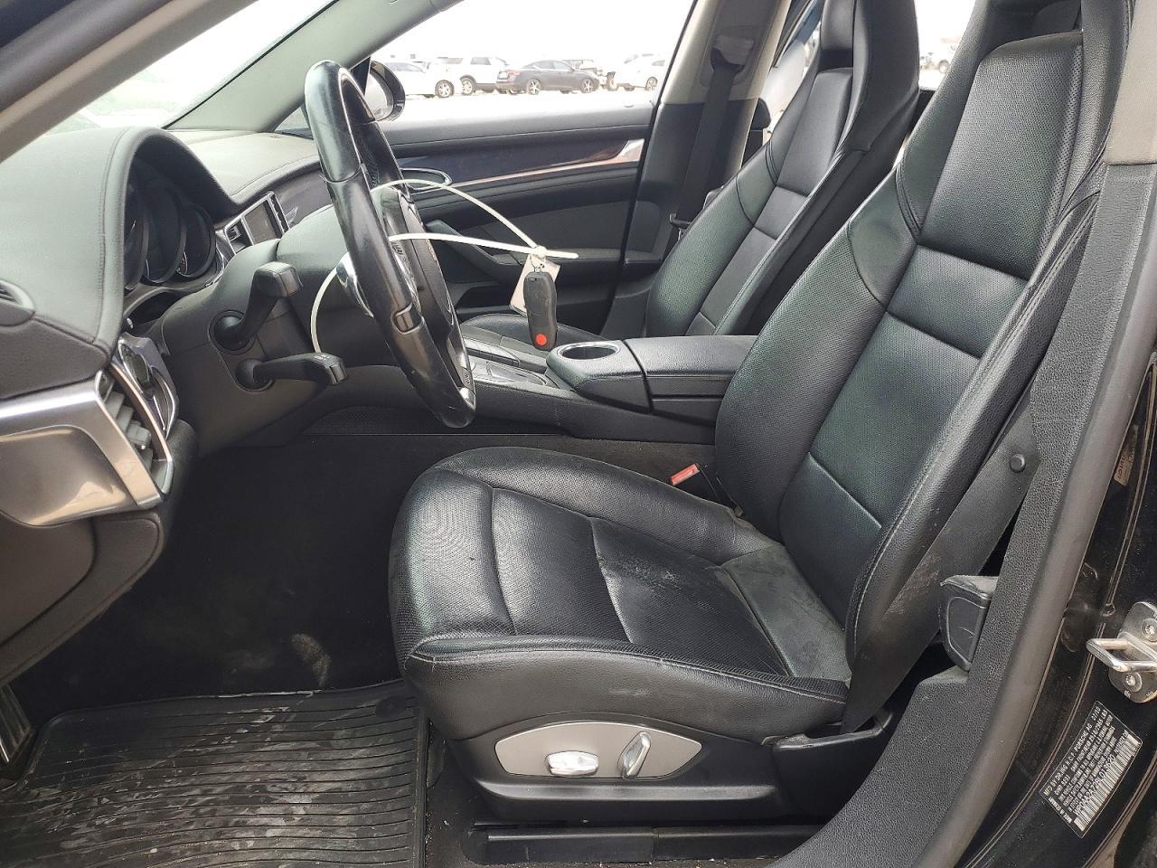 2011 PORSCHE Panamera