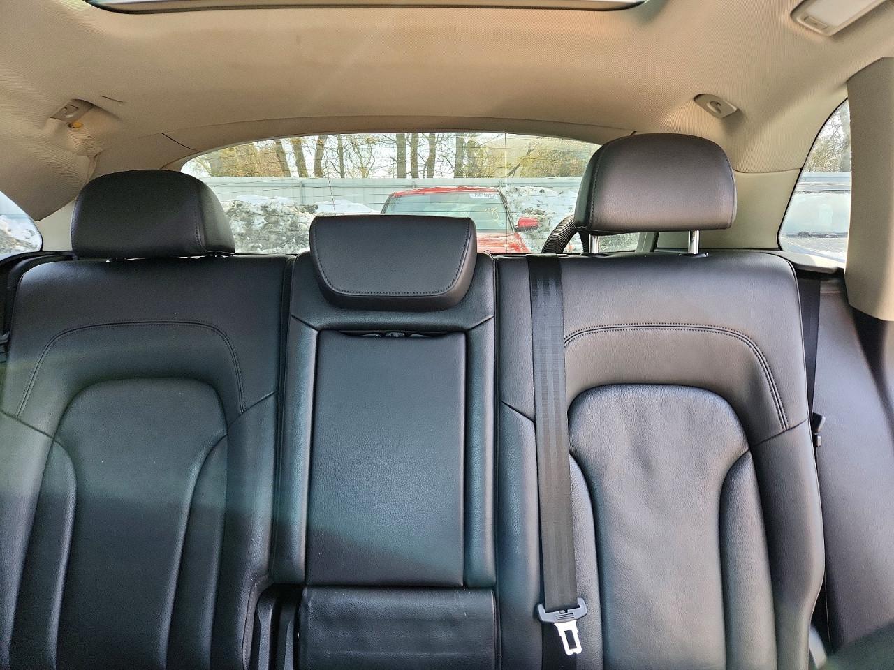 2012 AUDI Q5