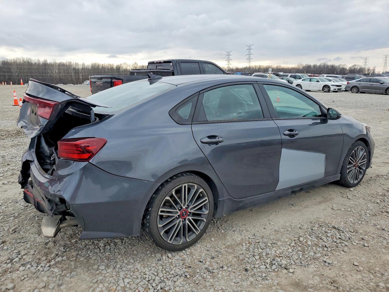 2023 KIA FORTE