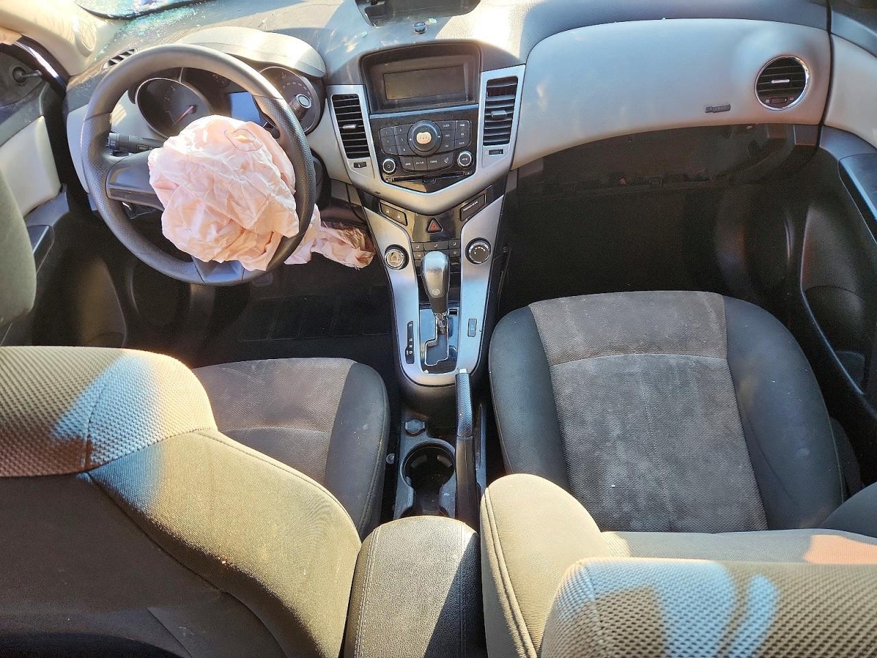 2011 CHEVROLET CRUZE