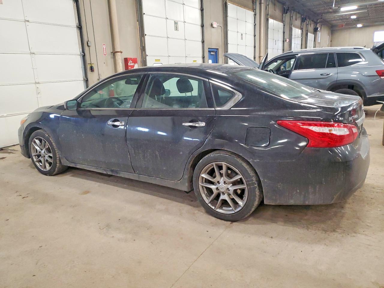2016 NISSAN ALTIMA