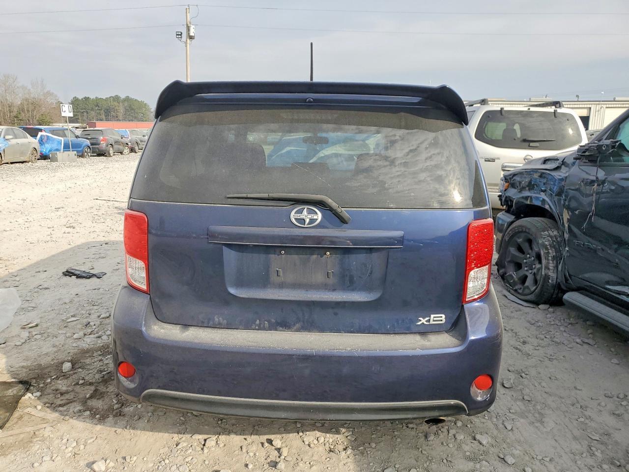 2015 TOYOTA SCION