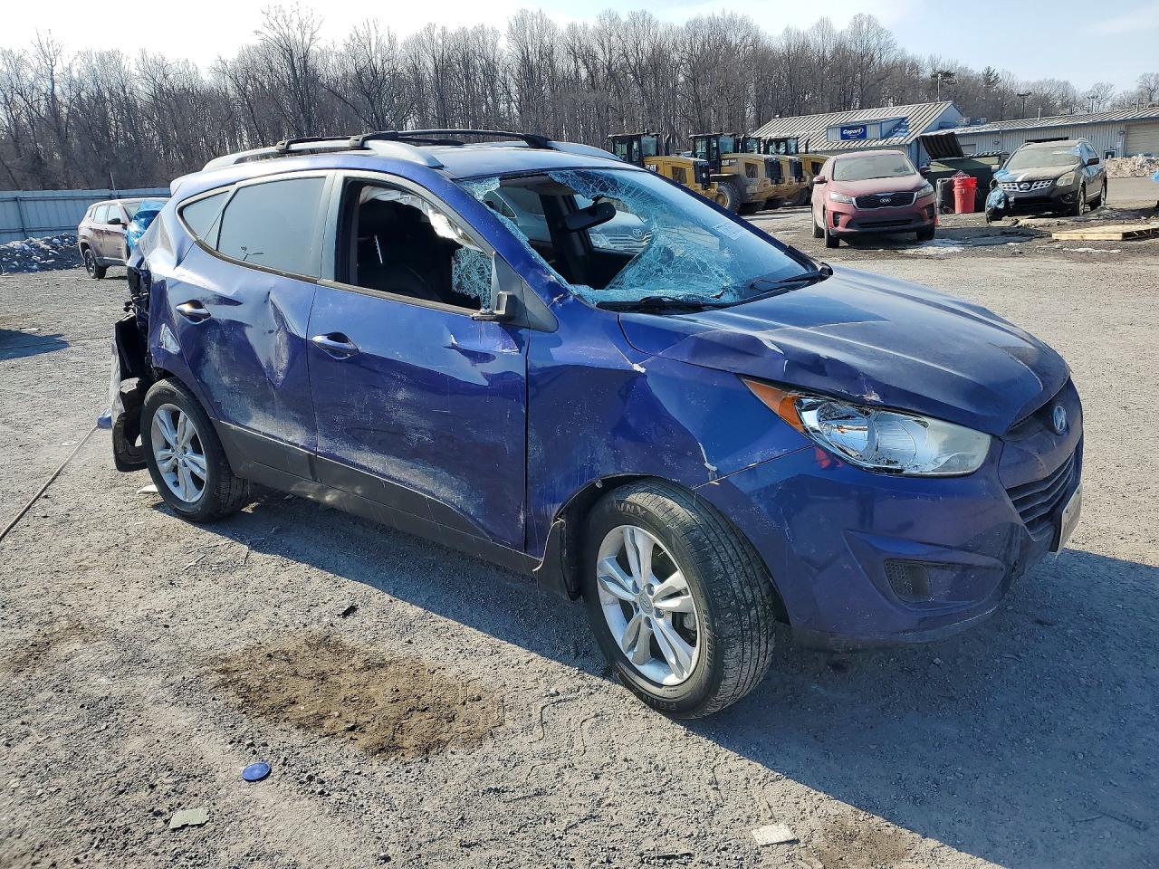 2011 HYUNDAI TUCSON